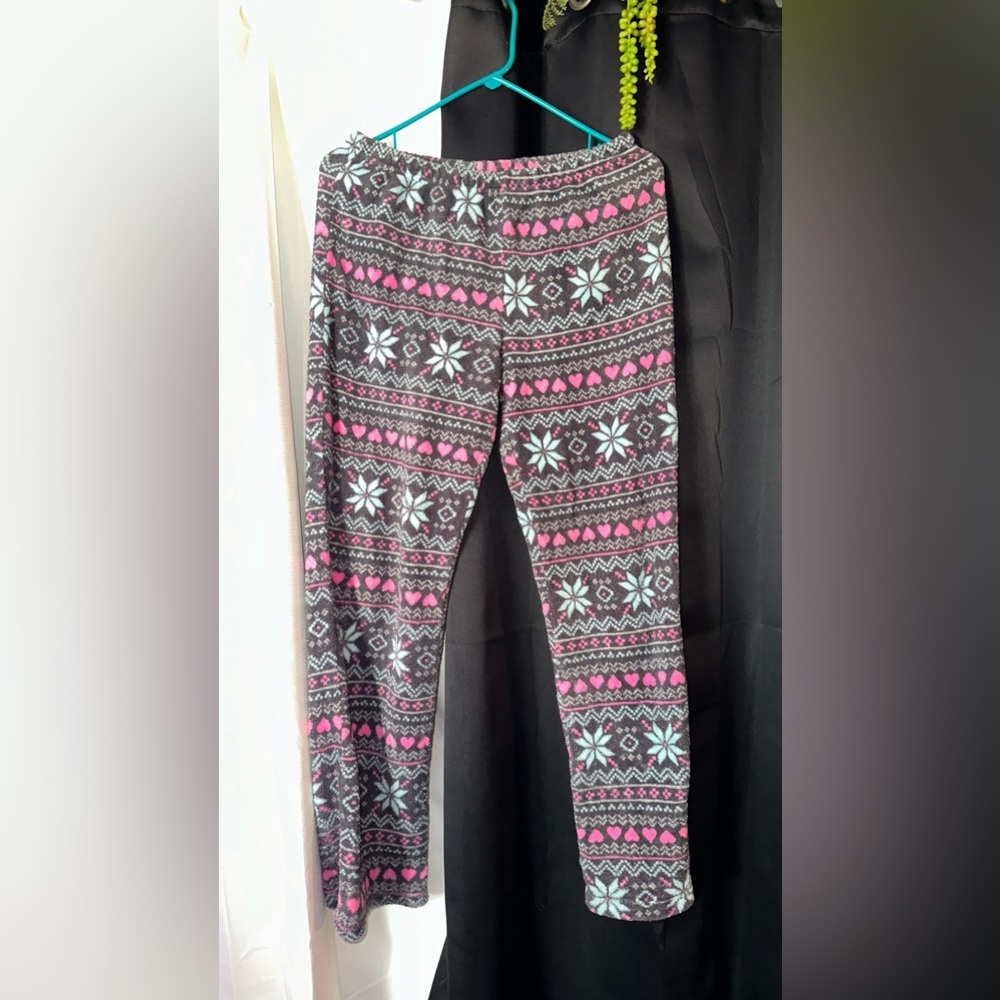 Do not wear anymore, downsizing closet to move into our skoolie!